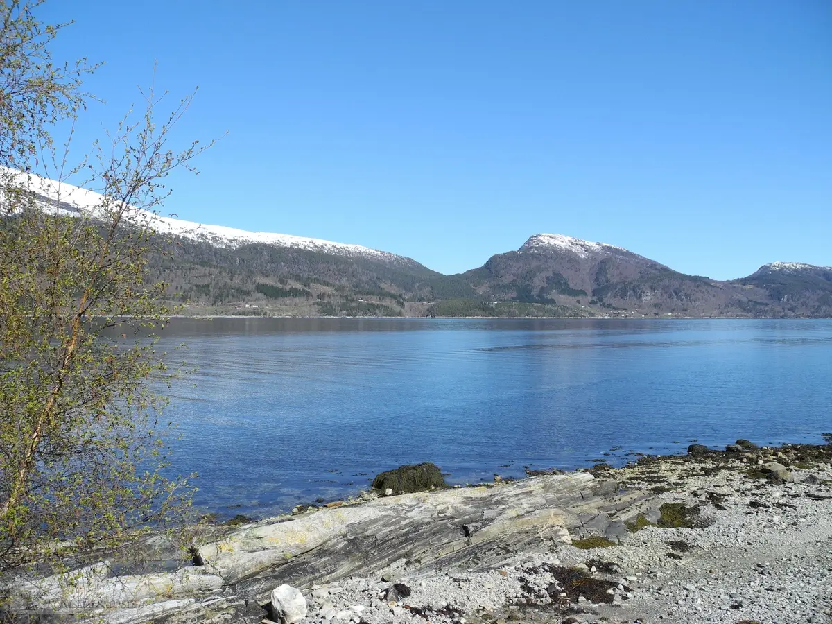 Ranvikskaret med Ranvika og Åram til venstre.