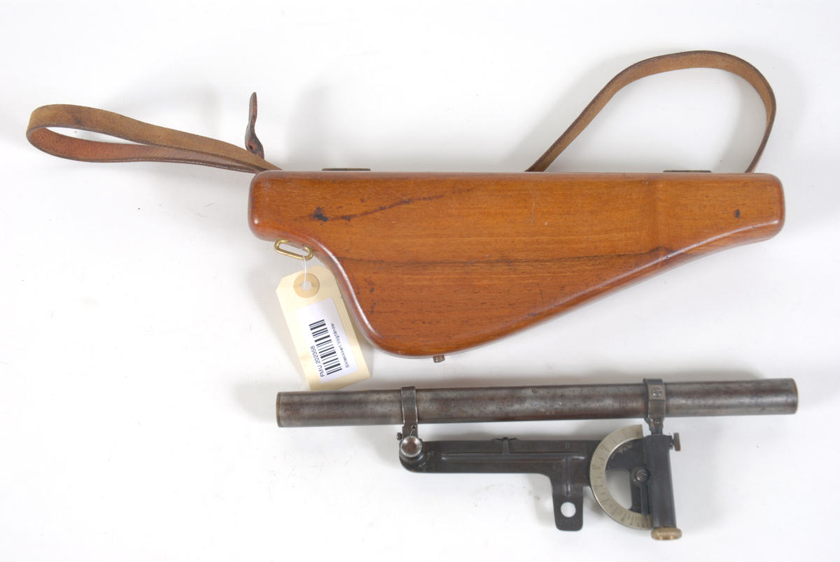 det ble innkjøpt 1000 Viogtländer siktekikkerter til brik på Krag Jørgensengevør i det norske forsvaret. Kikkertene var helt uten side- og høyderetting. Det ble utviklet en kikkertmontasje hvor denne justeringen kunne gjøres. Siktekikkerten kunne monteres og demonteres uten bruk av verktøy. Den ble oppbevart i et eget trefuteral når den ikke var i bruk