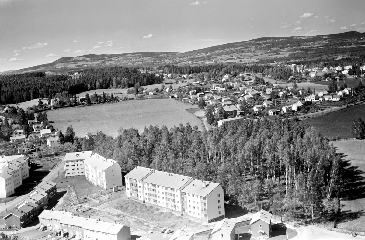 Hamar, Flyfoto, Børstad, boligblokker i Børstadalleen, Børstadlunden