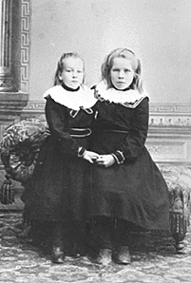 GRUPPE: 2 JENTER, AGNES ØSTERHAUG, KAREN ØSTERHAUG, ØSTERHAUG