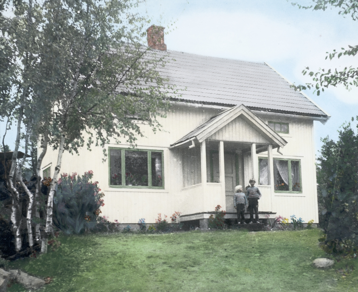 Furuheim 114/15. Øståsvegen 115, Vang. 
Se Vangsboka Gnr. 88-114. 