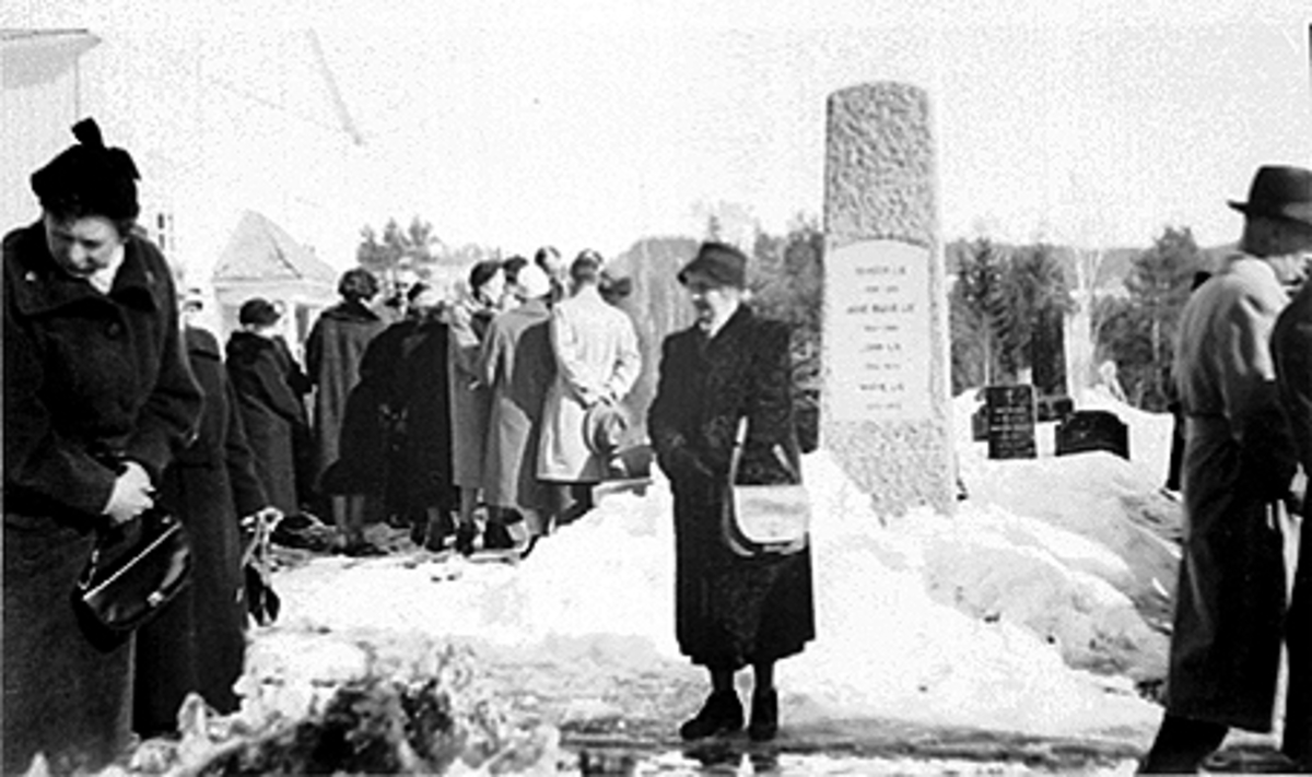 VALLSET KIRKE, ETTER EN BEGRAVELSE, VINTER