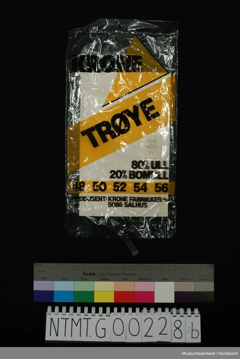 Lange ermer med brotavslutning, rund hals