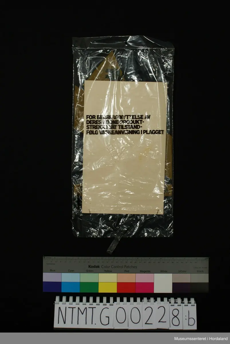 Lange ermer med brotavslutning, rund hals