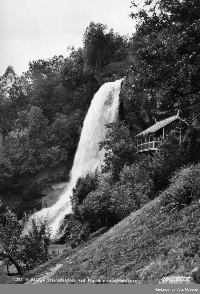 Steinsdalsfossen