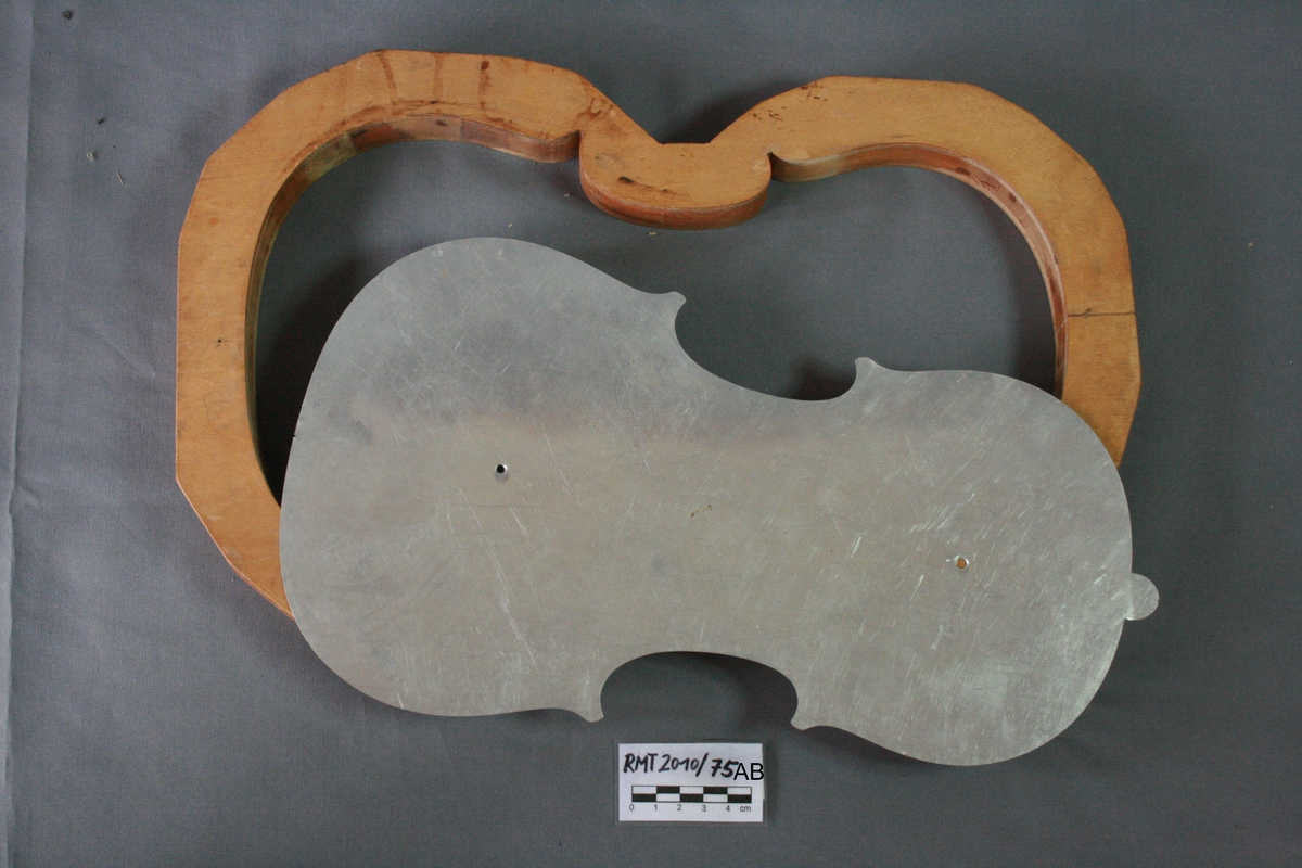 Fiolinmal for korpus i aluminium.