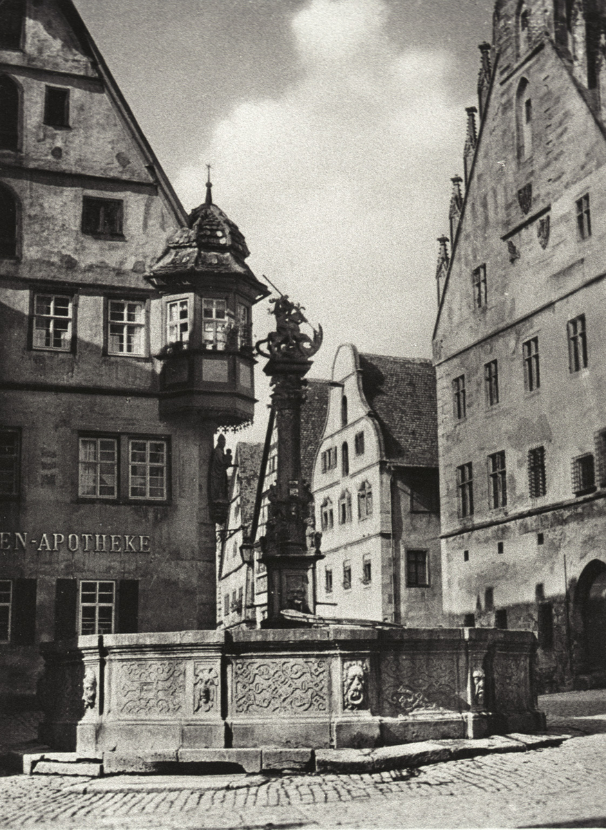 Vannbrønn i Rothenburg i Tyskland.