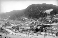 Løkken sentrum med hovedkontoret, Orkla Hotel og villastrøke