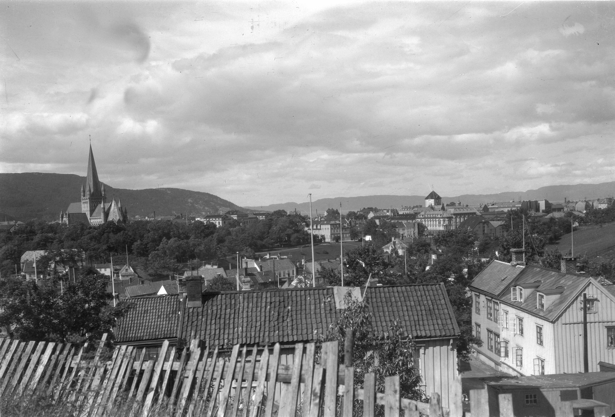 Utsikt over Trondheim fra øst