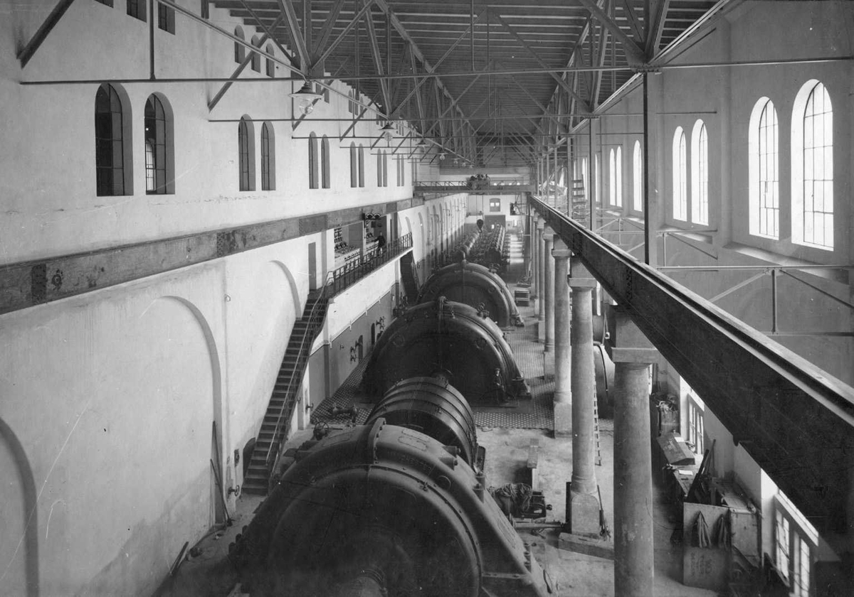 Turbinhallen i Tysso I kraftstasjon kring 1912