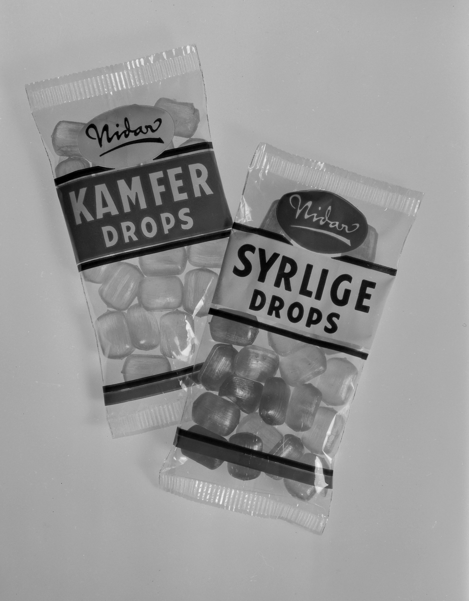 Syrlige Drops og Kamferdrops fra Nidar Chokoladefabrik A/S