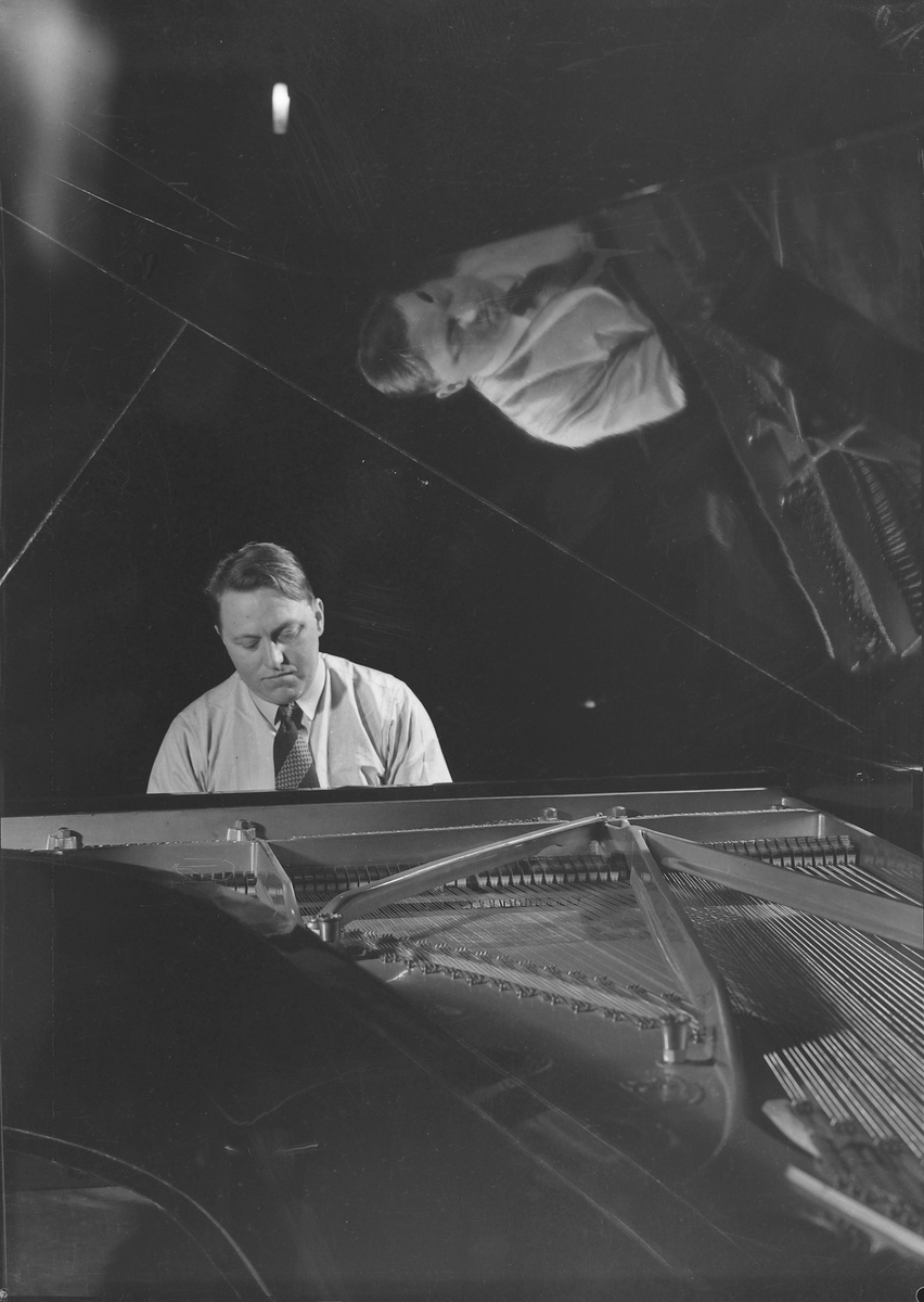 Pianist Ivar Johnsen