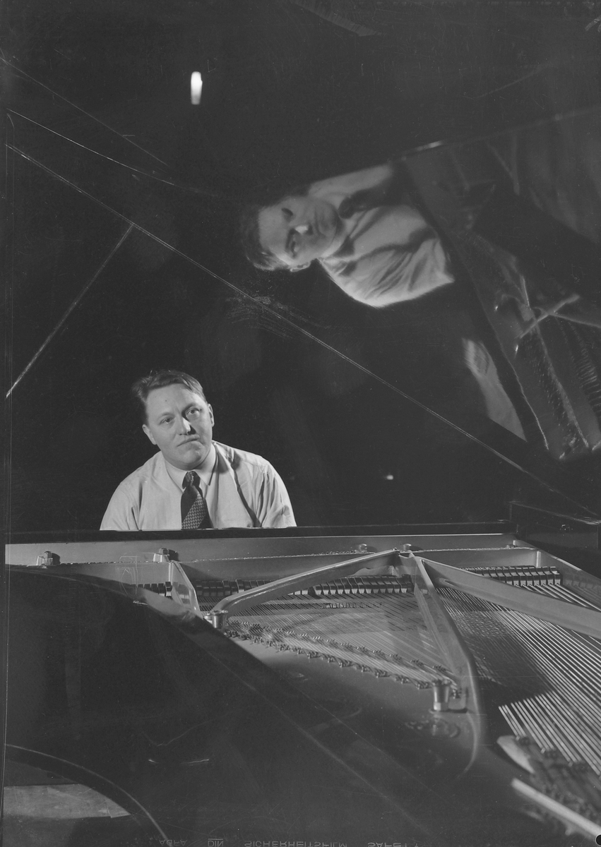Pianist Ivar Johnsen