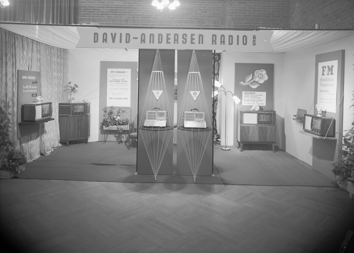 Radiomessen 1956 - David-Andersen sin stand på messen