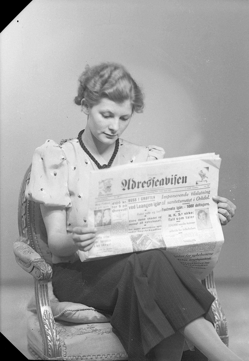 Reklamebilder i forbindelse med kåring av Trondheimsprinsessen 1937