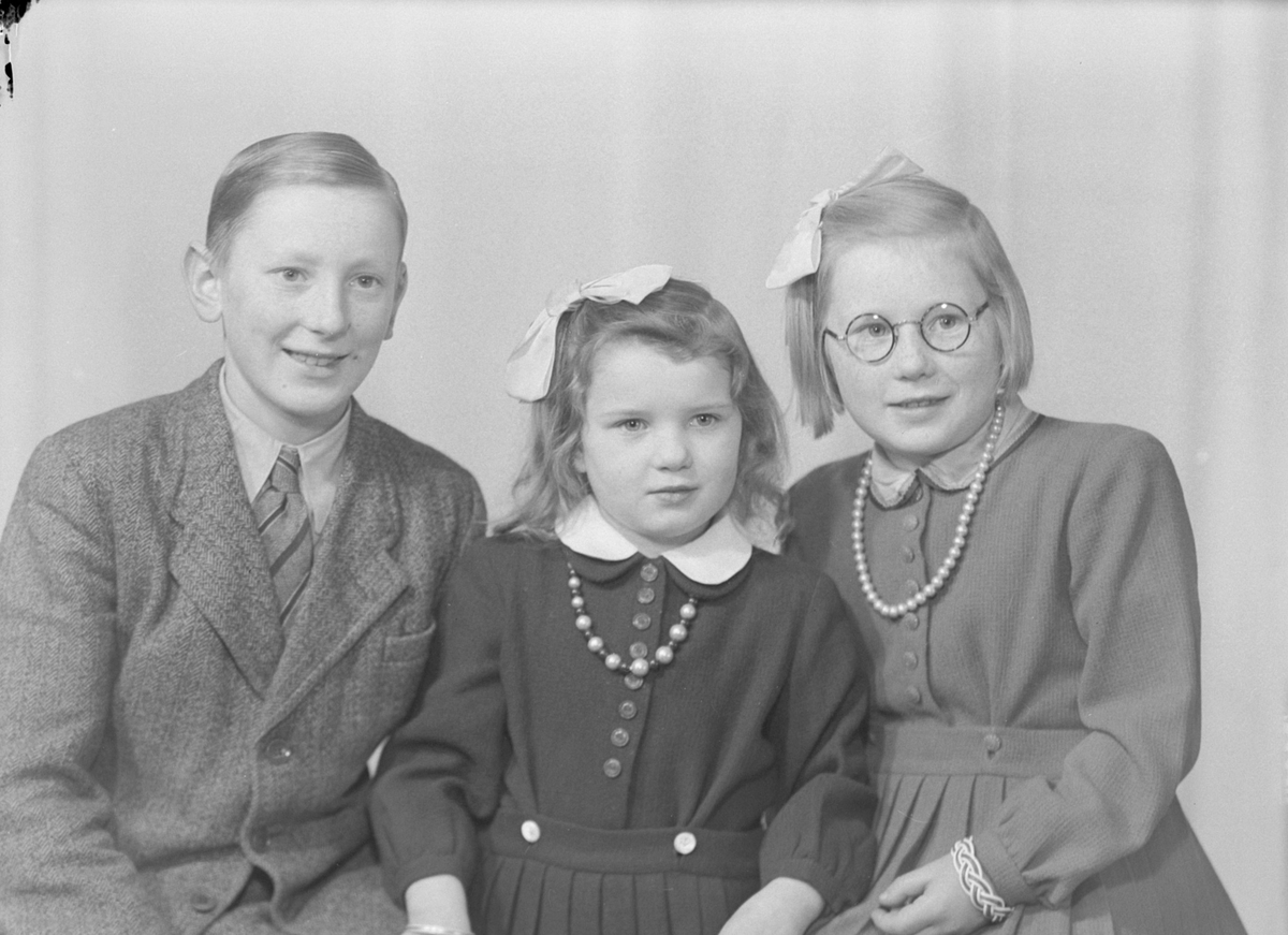 Irene Konstanse, Ruth og Andor Sonny Enstad
