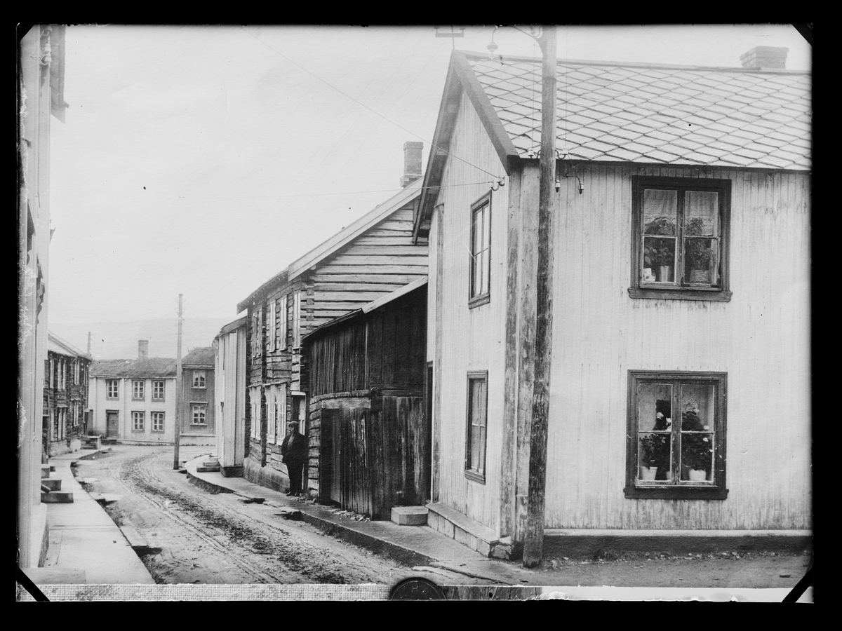 Gateparti fra Flanderborg, Røros, 1924. Reproduksjon