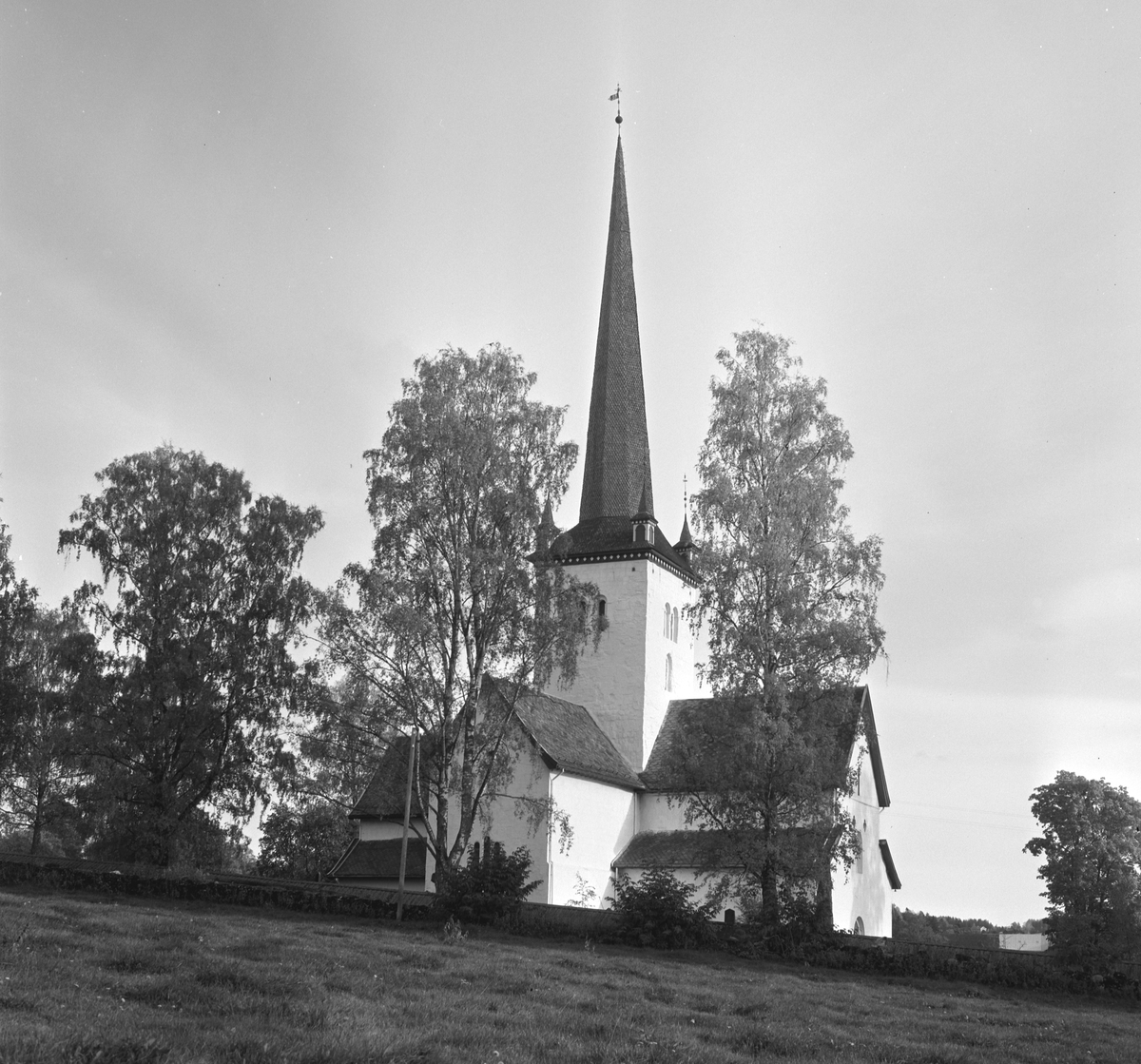 Ringsaker kirke, eksteriør. 