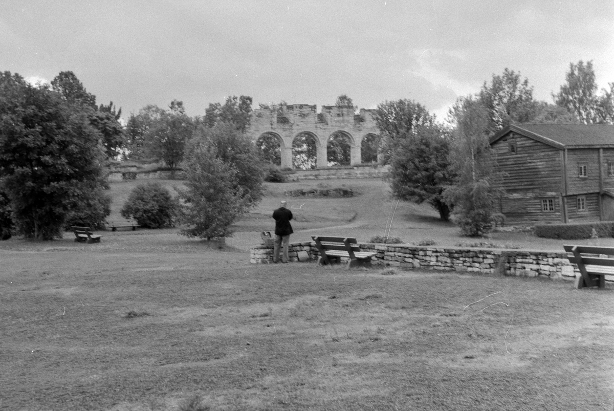 HEDMARKSMUSEET, DOMKIRKERUINEN, 1964. 