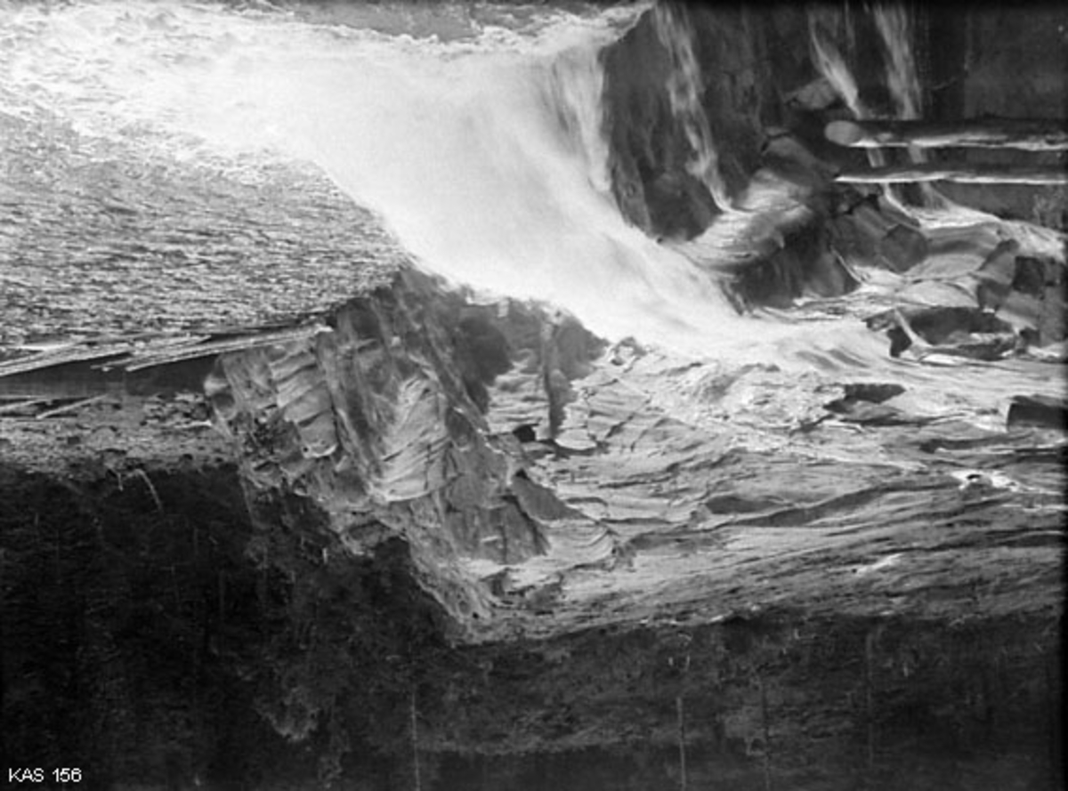 Støvvelfossen, Stordalen i Åfjord.