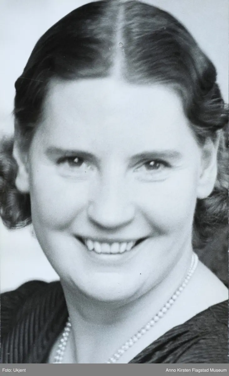 Kirsten Flagstad. Portrett 1930. Kirsten Flagstad. Portrait 1930. 