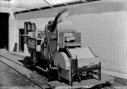 Brumunddal, Globus maskinfabrikk, prouktfoto, treskeverk,