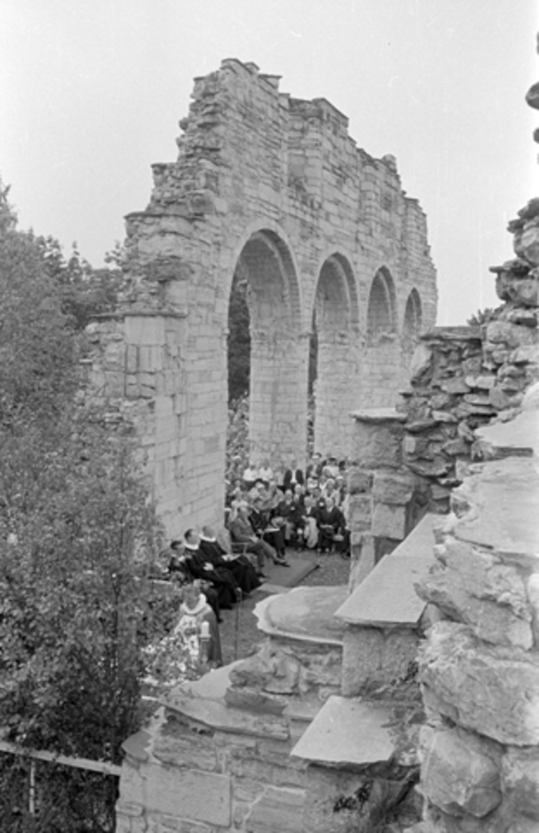 Hamar, Domkirkeodden, Domkirkeruinen, Hamardagen 1955, Hamar bispestol 800 år, festgudstjeneste, 