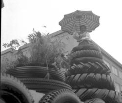 Hamardagen 1956, opptog, Strandgata, Olrich Gummi-Service A/