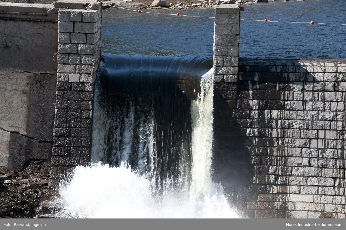 Gamle Skarfoss dam, overløp