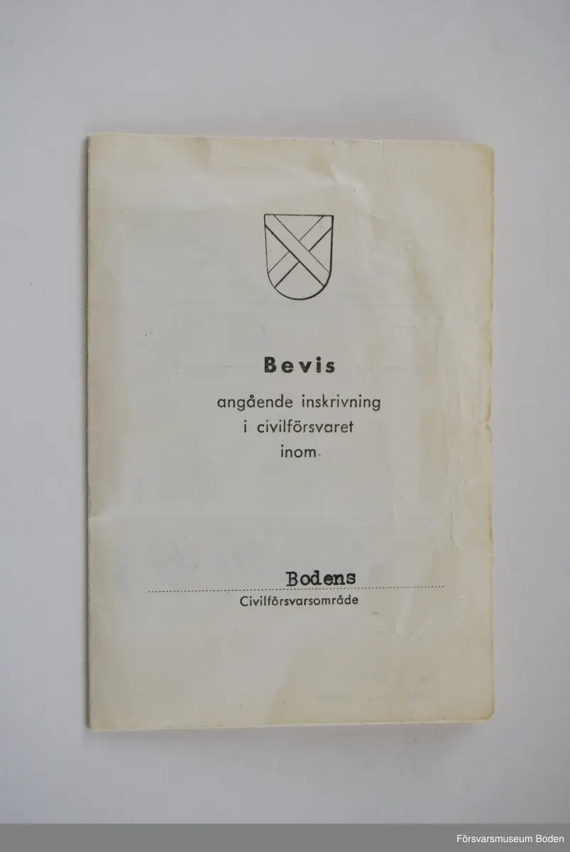 Utfärdat 7/9 1953 för kansliskrivare Anna-Lill Nyberg, inskrivning i A 8 verkskydd.