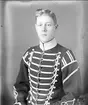 Musikfurir vid K 3 i uniform m/1895 (m/ä). Musiker med 