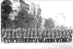 Livhusarernas befälsskola besök från Stockholm. Foto taget vid K 3 kaserngård. Eskort vid prins Eugens begravning, Stockholm augusti 1947.