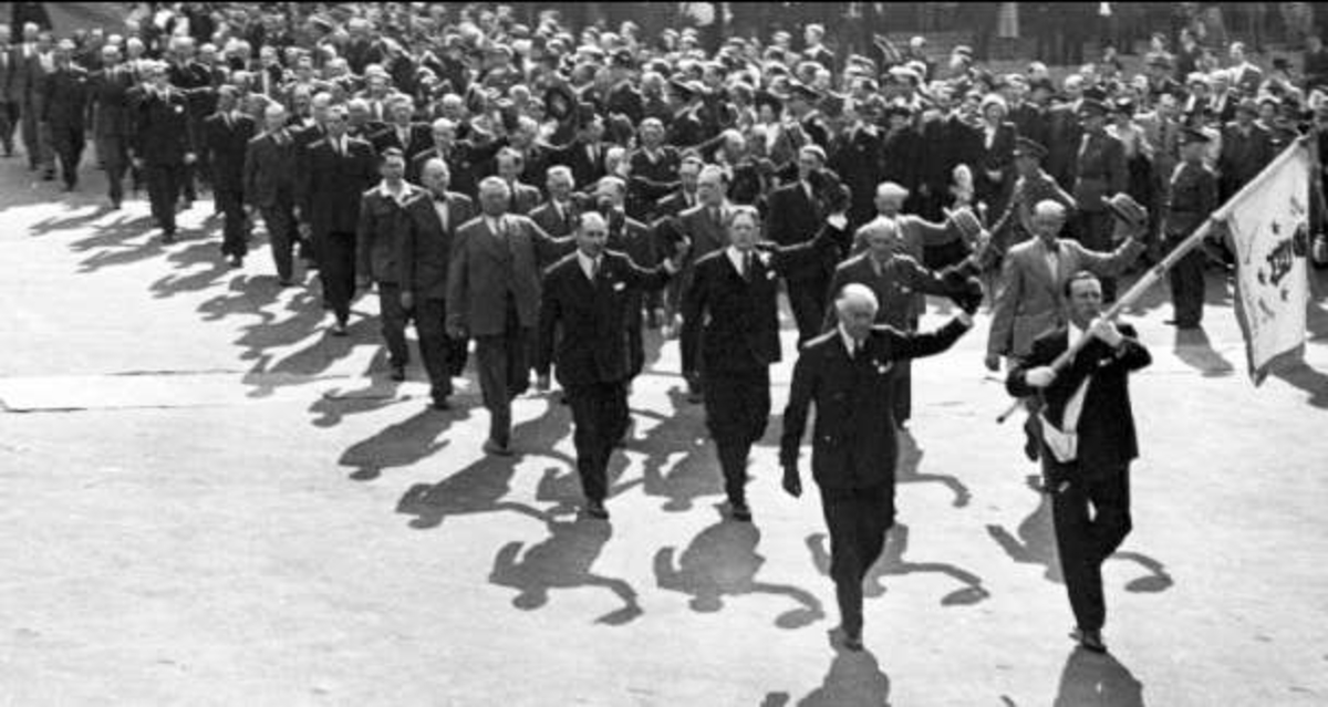 Livhusarernas kamratförening Göteborg 1946, vid försvarsutställningen 29 maj  -  2 juni 1946.