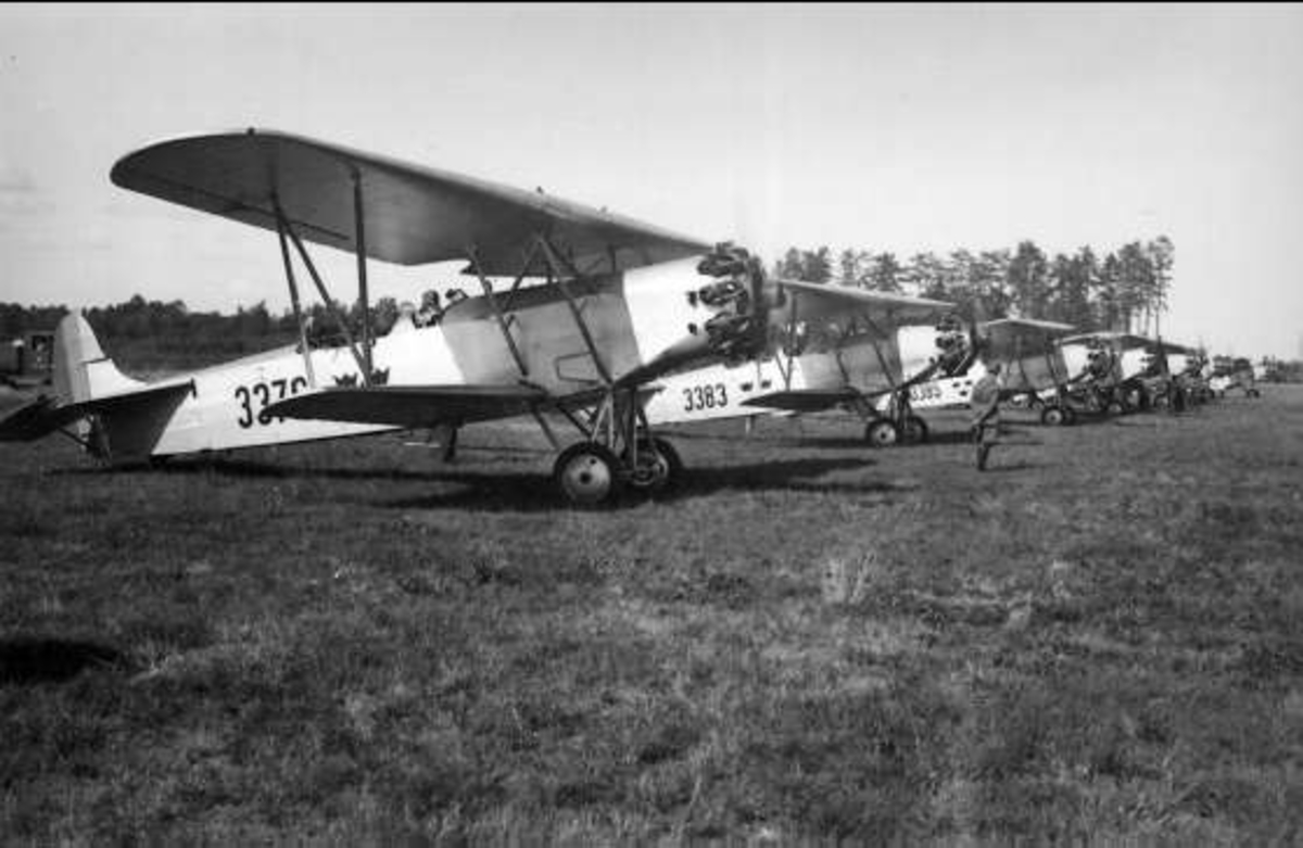Karlsborg F 6. Fokker (S 6) på Karlsborgsfältet 1936. 3:e flygkårens övningar under sommarhalvåret.