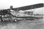 Karlsborg 1934. Flygplan Fokker S6 från F3 på Karlsborgs flygfält.