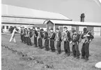 Fallskärmsjägarskolan Karlsborg 1959.Förberedelser inför fallskärmshoppning.