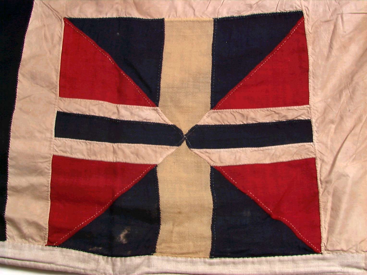 Flagg med dekorasjon