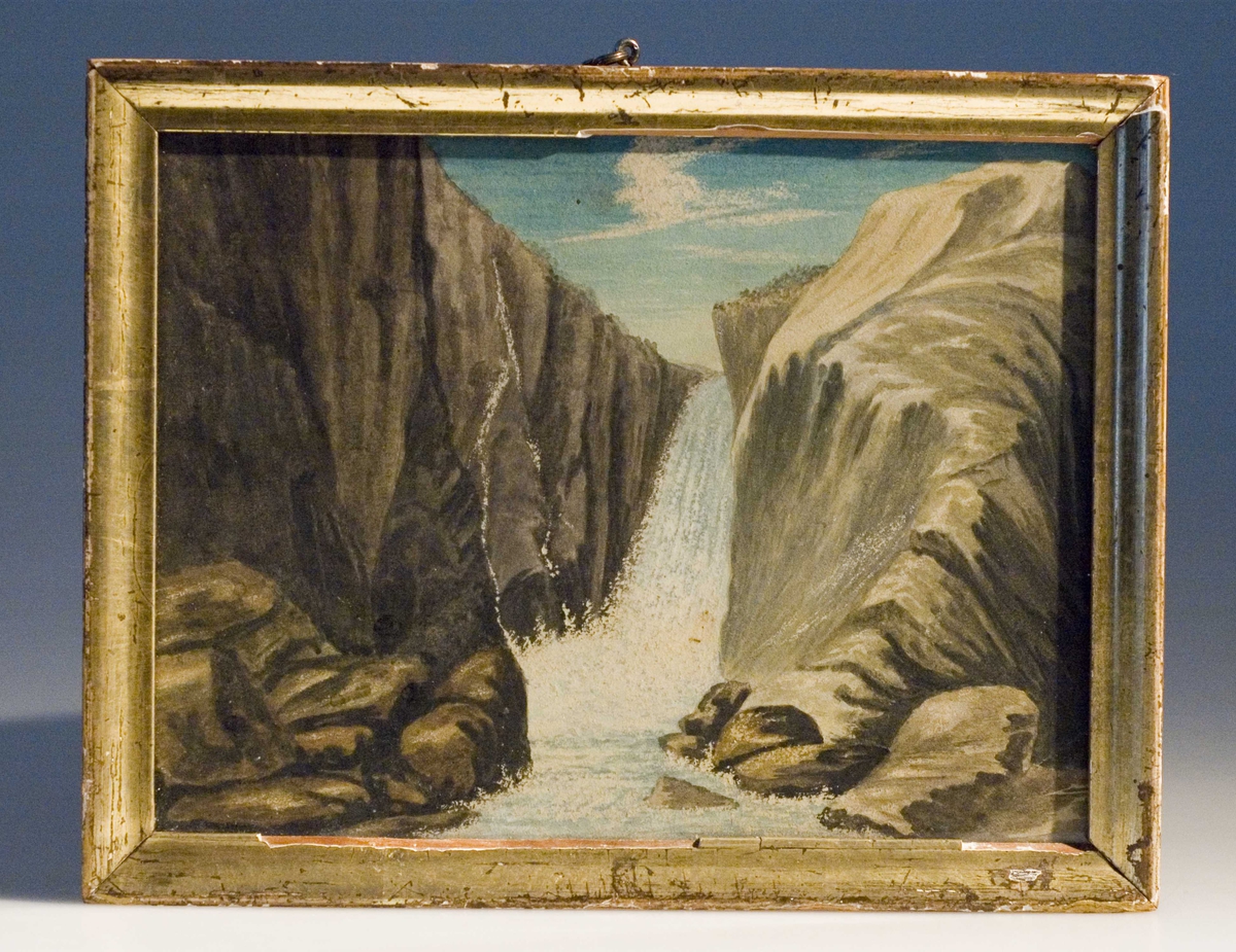 Oppstillingsliste: "Ramme: Forgylt / Henrik Ibsen: Vøringsfossen // Innskrift på baksiden sign. Francis Bull."
Akvarell i ramme.