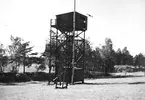 Fallskärmsjägarskolan i Karlsborg 1956.Strömhoppstornet.