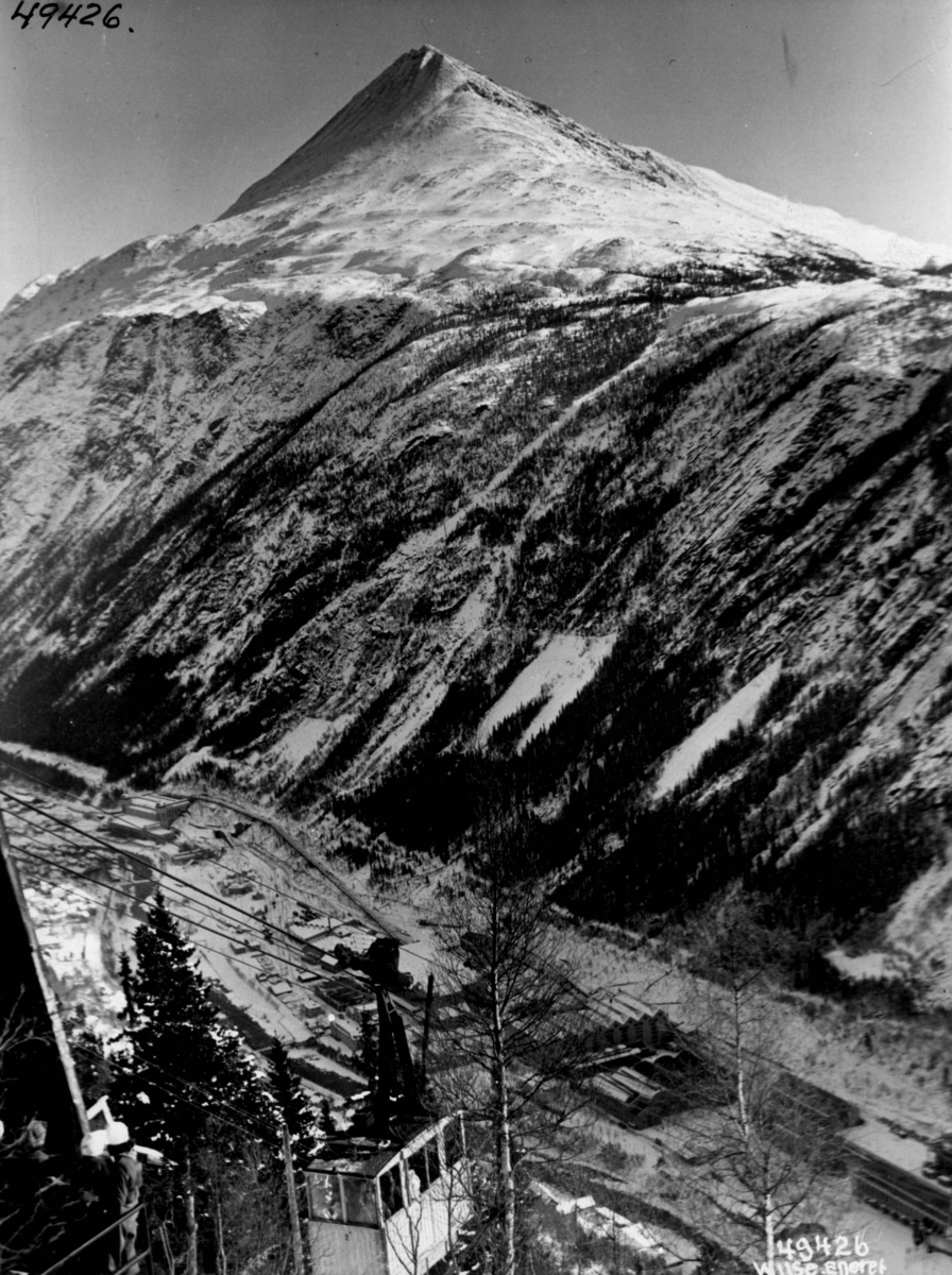 Vinter, sno, Gaustatoppen, Gvepseborg, Vestfjorddalen, Rjukan.