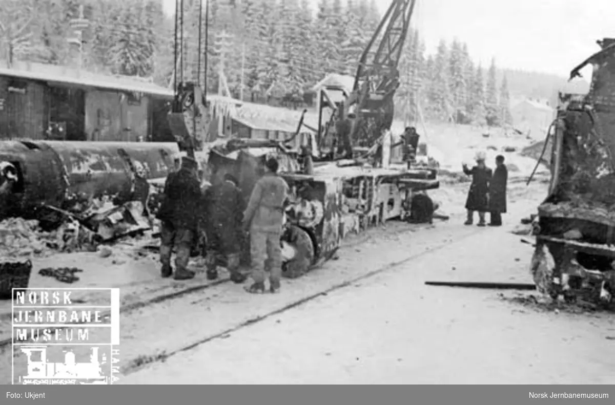 Togavsporing på Meråkerbanen 23. januar 1941 : opprydding etter avsporingen