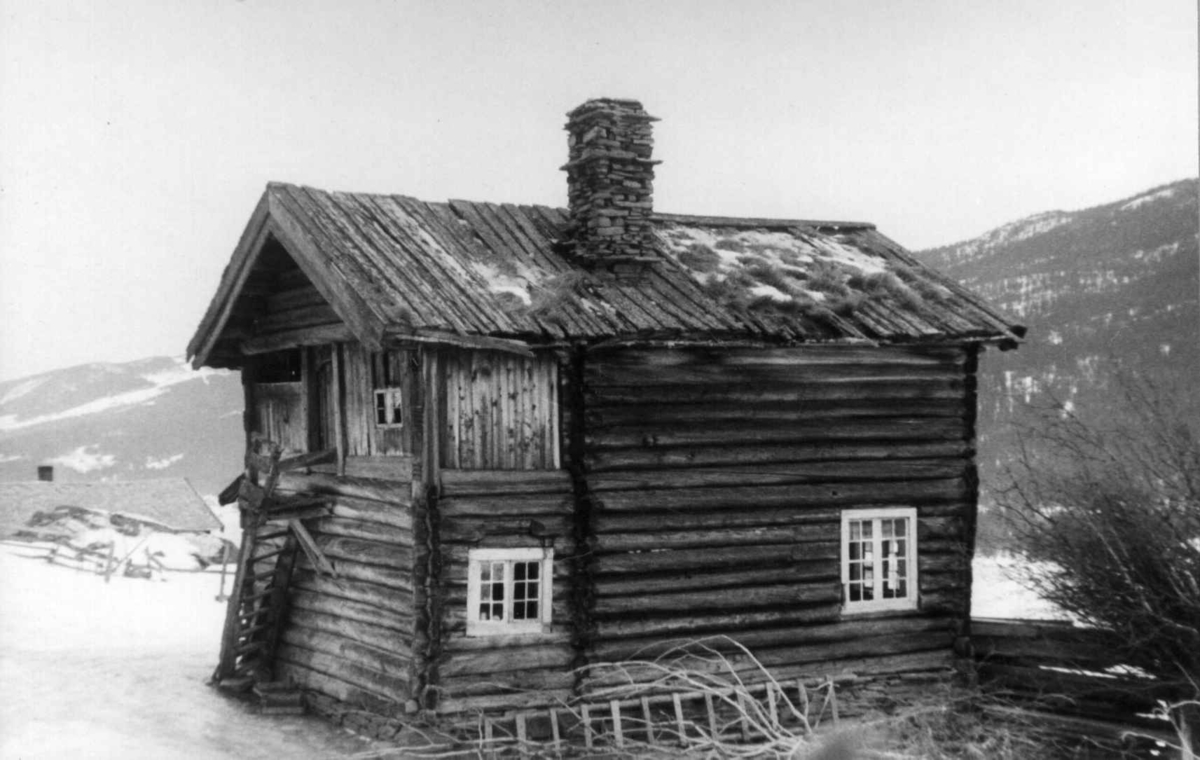 Loftstue fra 1693 i Tune i Ål i Hallingdal. Fotografert i 1943.