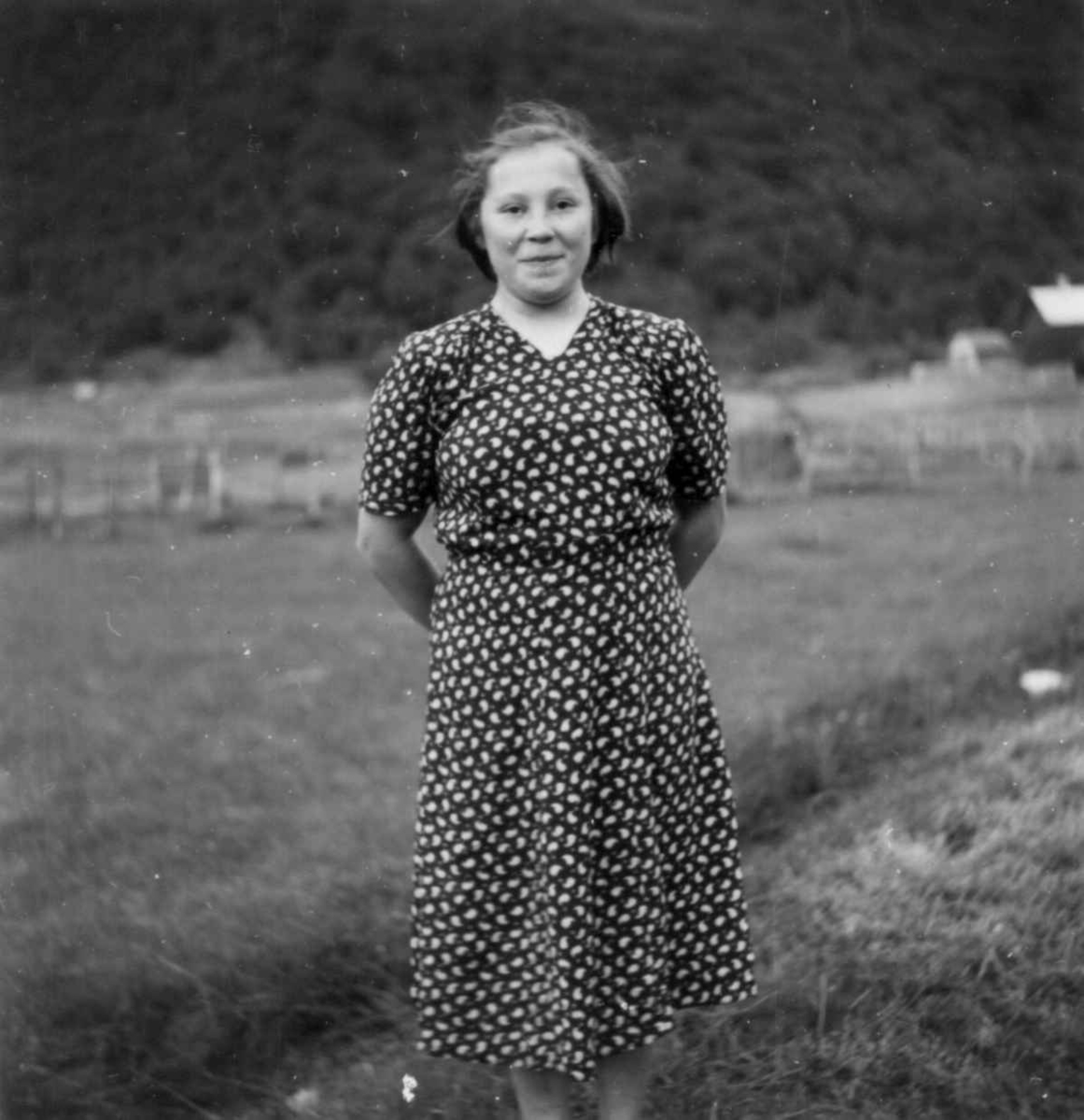 Portett av Anne Kristine Eriksen, datter til Erik Eriksen, læstadianerpredikant og gårdbruker, Manndalen, 1955.