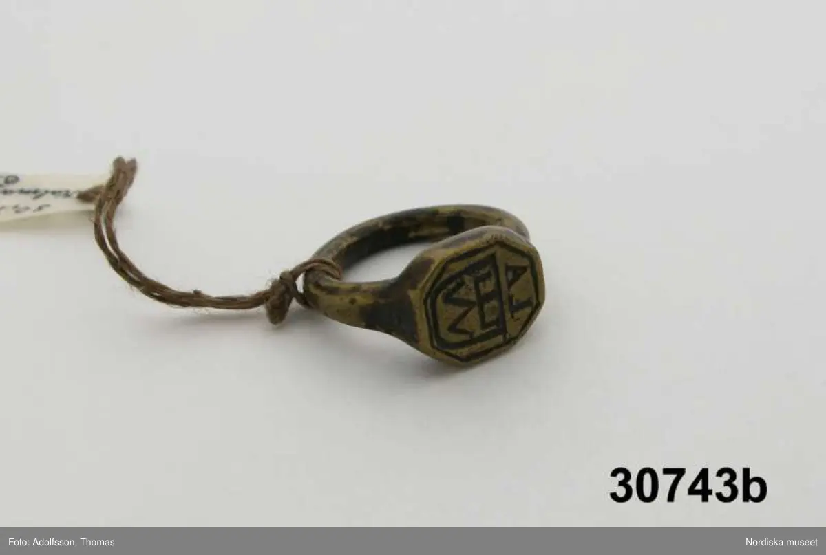 Ring