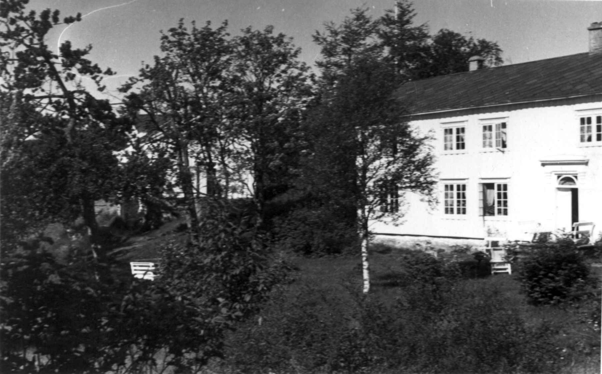 Ornes
Fra dr. Eivind S. Engelstads storgårdsundersøkelser 1954.