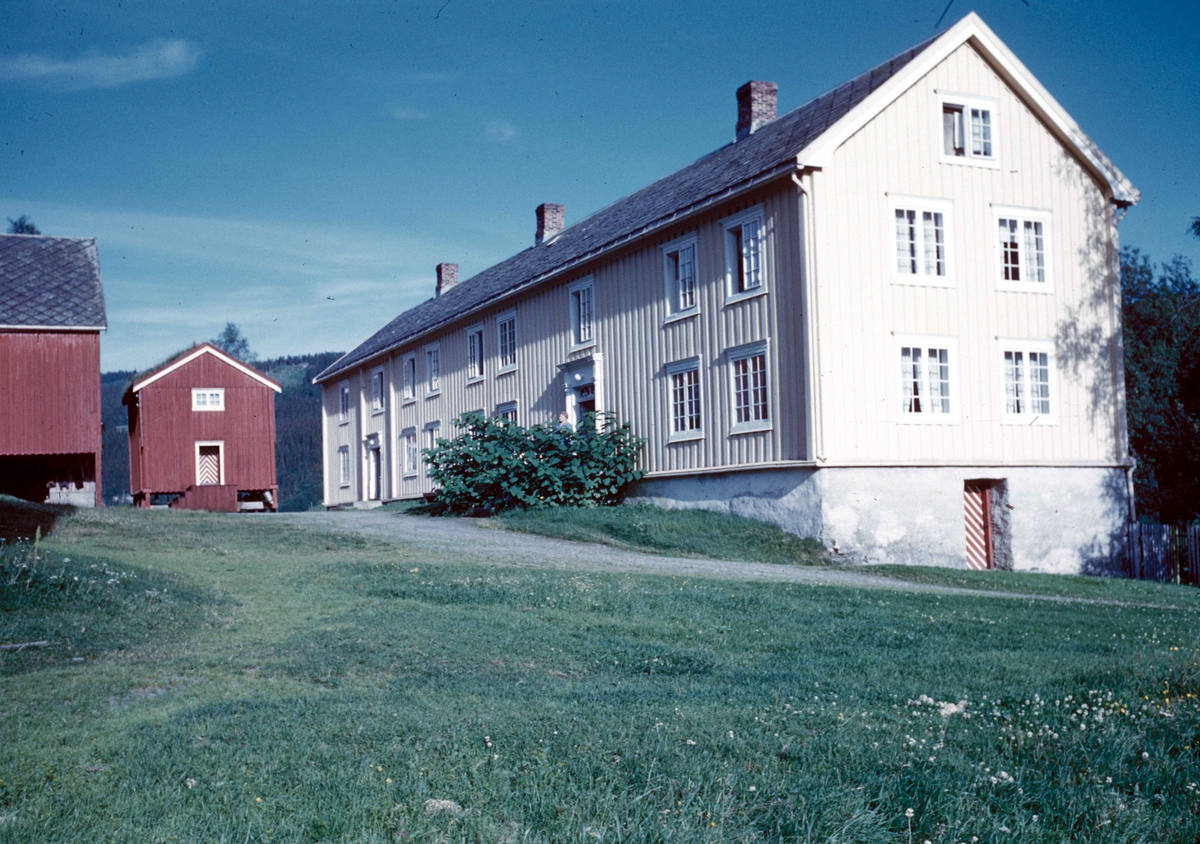 Eksteriør. Grunnan gård i Vikna i Nord-Trøndelag.