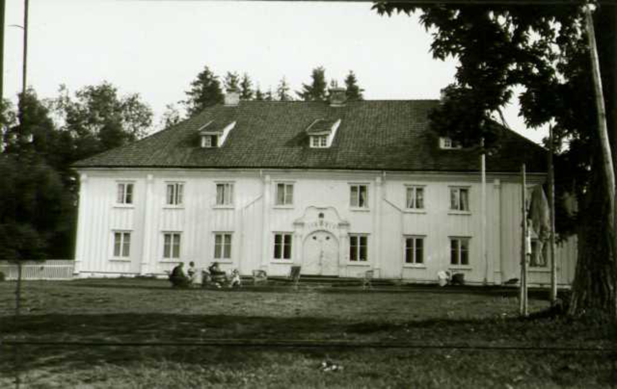 Hovedbygning, Grinder, Grue, Hedmark. Fotografert 1935.