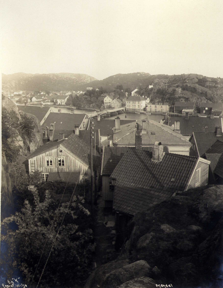 Utsikt over Mandal, Mandal, Vest-Agder. Fotografert 1912. 