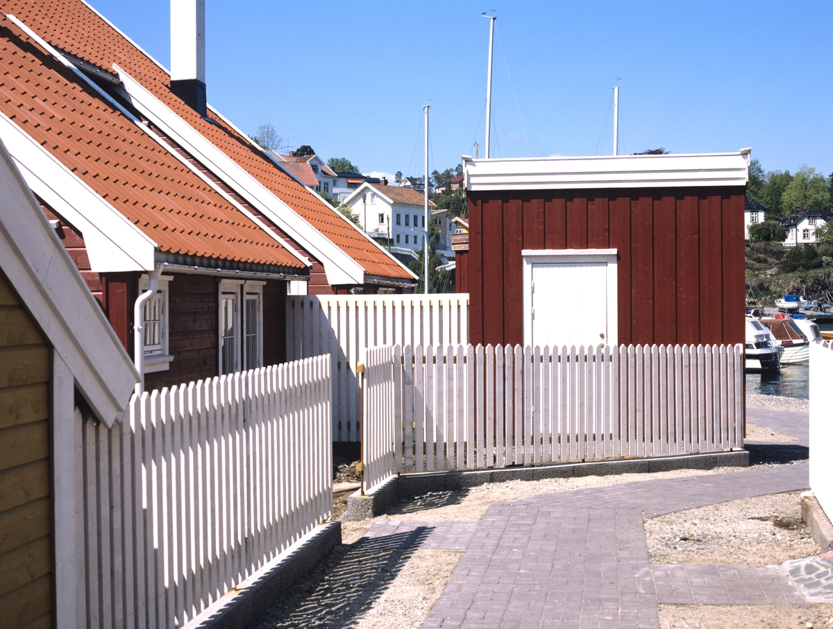 Bebyggelse på Terneholmen, Arendal. Illustrasjonsbilde fra Bonytt 1987.