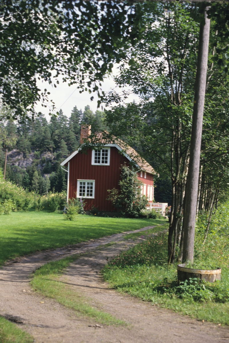 Bolig for kunshåndverkere. Berby herregård, Idd, Halden. Illustrasjonsbilde fra Bonytt 1987.